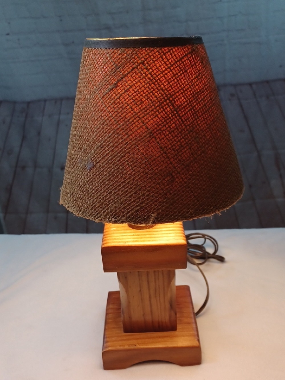 vintage small wood table lamp burlap shade rustic cabin accent light 7in